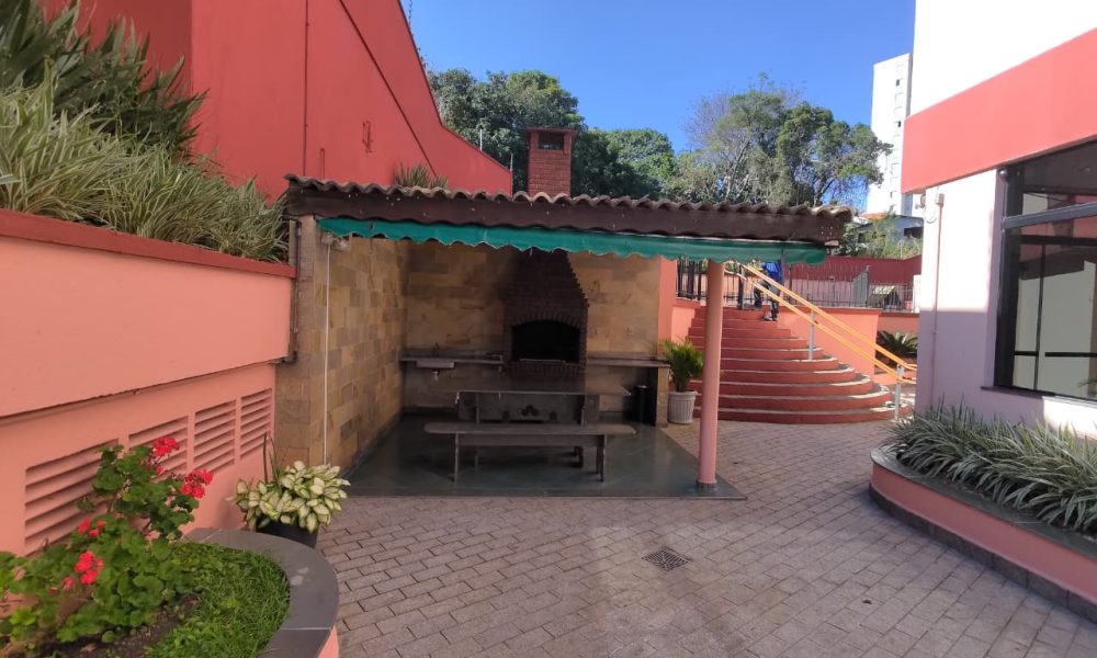 1559 (40)