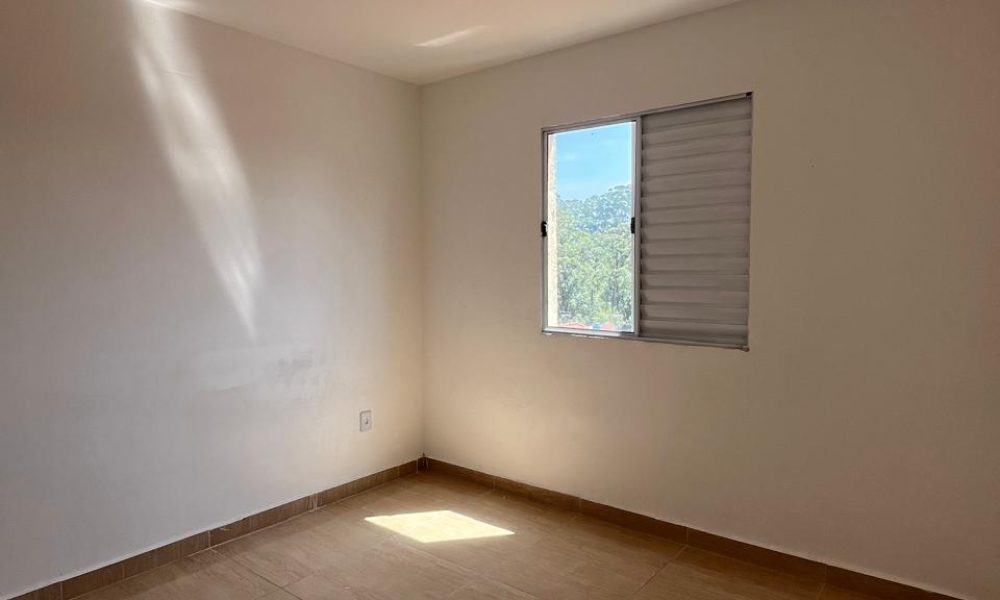 Cond. Veloster 2 - Rua Eduardo dos Santos 210 - apto 24 bloco 01 - Marcia (15)