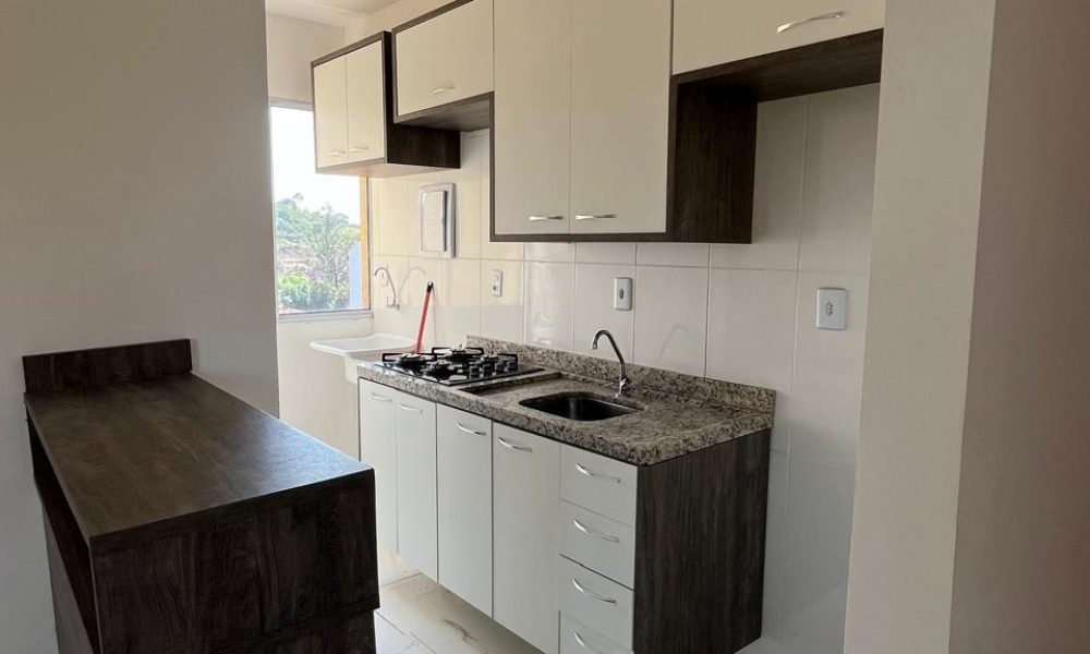 Cond. Veloster 2 - Rua Eduardo dos Santos 210 - apto 24 bloco 01 - Marcia (39)